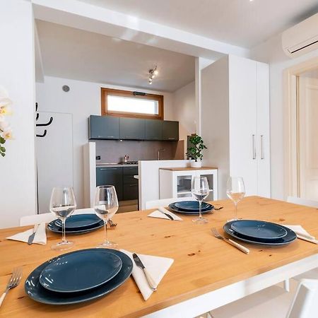 Enjoy Home - Appartamento I Papaveri Padova Bagian luar foto