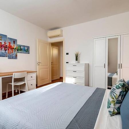Enjoy Home - Appartamento I Papaveri Padova Bagian luar foto