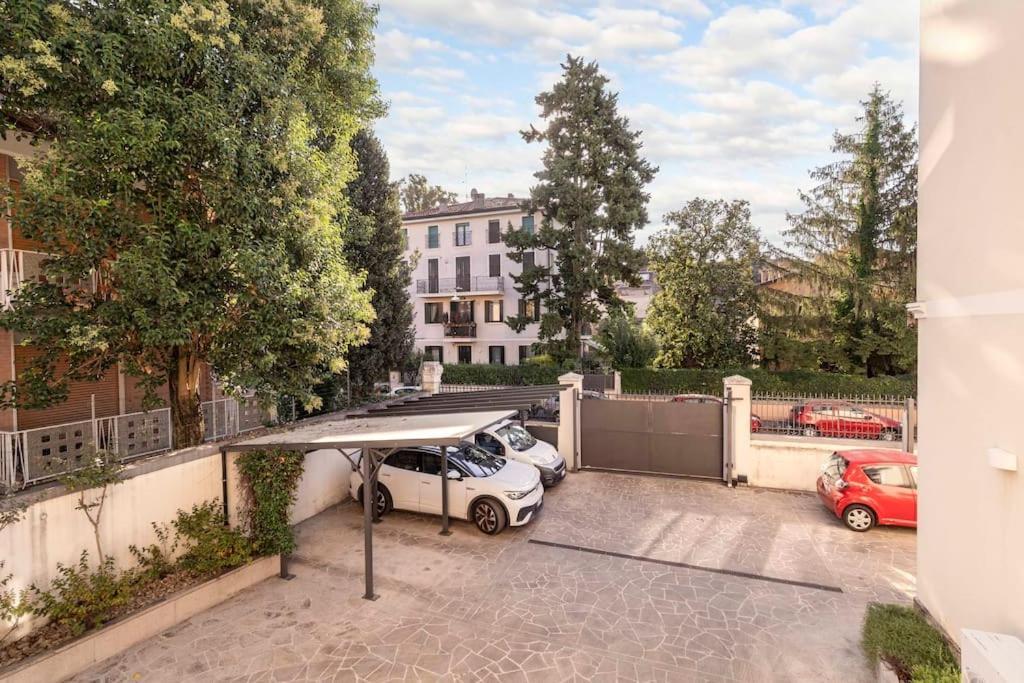 Enjoy Home - Appartamento I Papaveri Padova Bagian luar foto