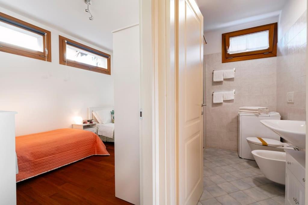 Enjoy Home - Appartamento I Papaveri Padova Bagian luar foto