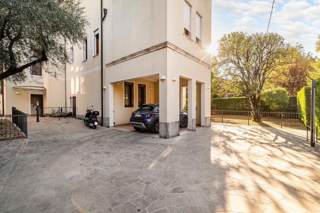Enjoy Home - Appartamento I Papaveri Padova Bagian luar foto