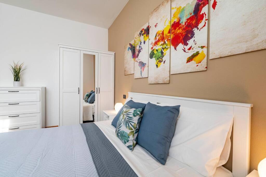 Enjoy Home - Appartamento I Papaveri Padova Bagian luar foto