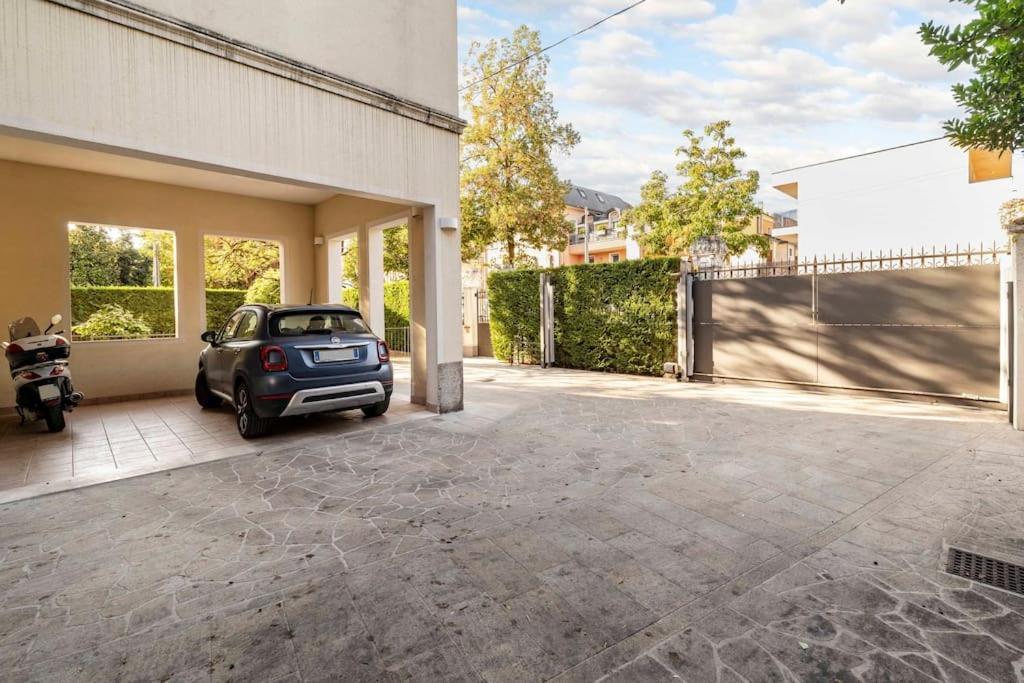 Enjoy Home - Appartamento I Papaveri Padova Bagian luar foto